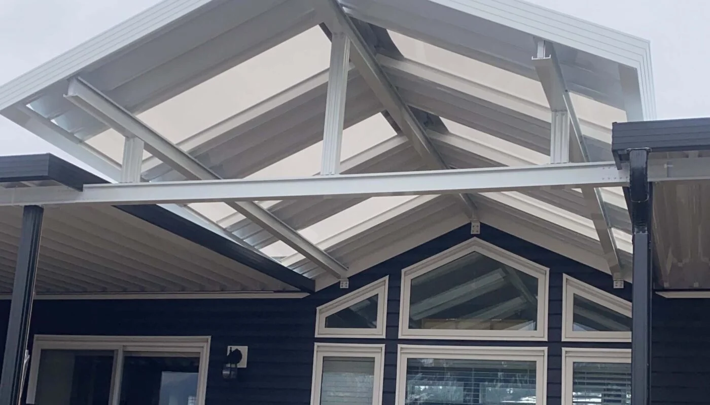 Glass patio roof cover installed in Kelowna